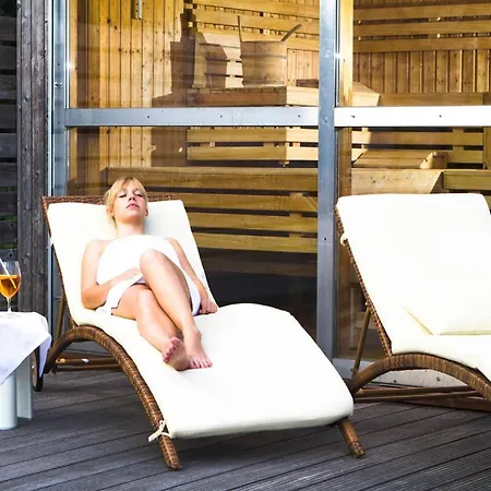 Отель Marvia 3*